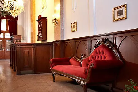 Отель King Charles Boutique
