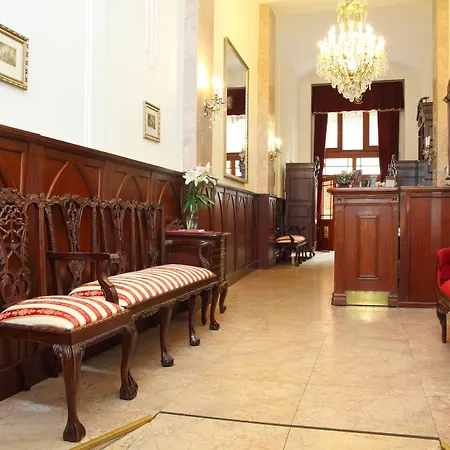 Отель King Charles Boutique
