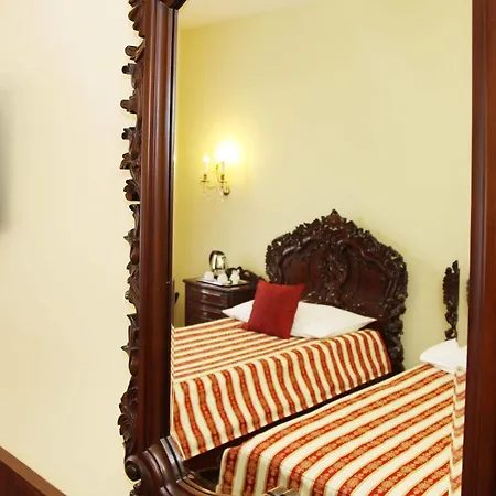 Отель King Charles Boutique
