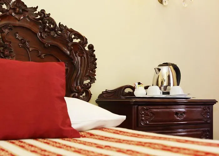 King Charles Boutique فندق