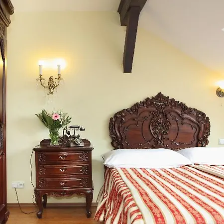 فندق King Charles Boutique 4*