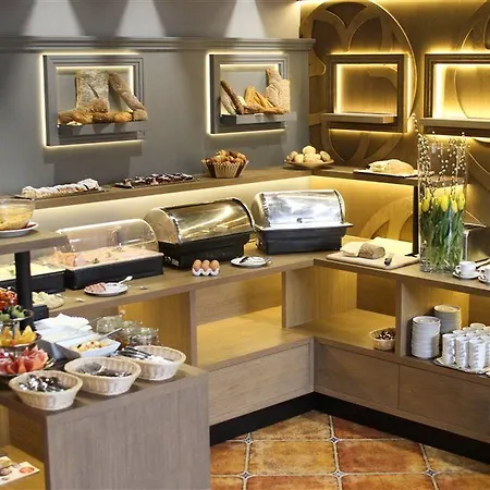 King Charles Boutique 4* براغ