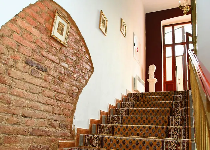 King Charles Boutique Praga