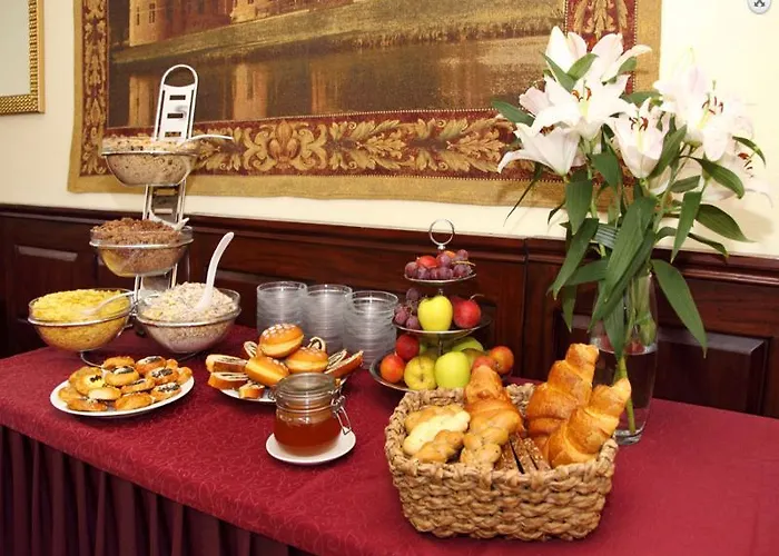 King Charles Boutique Hotel 4*