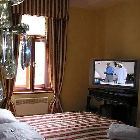 King Charles Boutique 4*